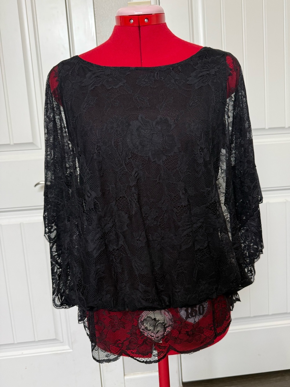 Kenar Black Romantic Floral Lace Overlay scoop neck Top size M Ballon hemline